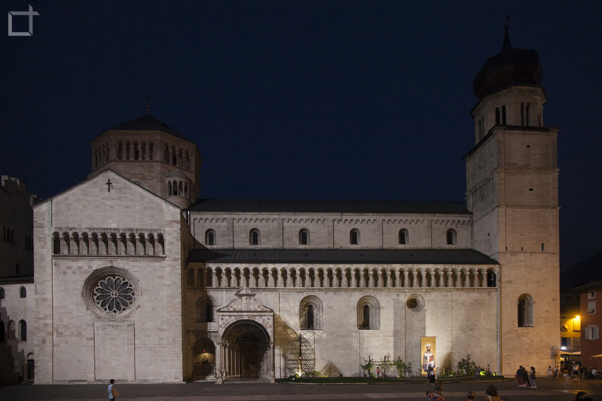 Cattedrale di San Vigilio di sera