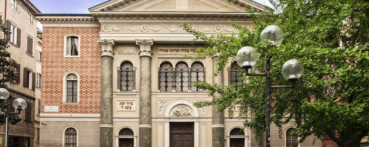 Modena Sinagoga - Tempio Israelitico in Piazza Giuseppe Mazzini