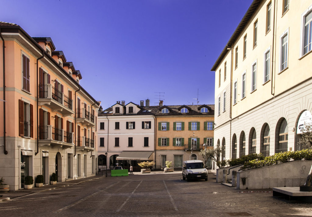 Piazza San Graziano Arona
