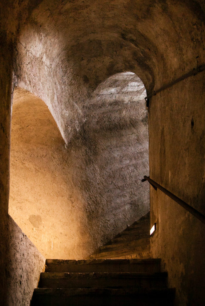 Accesso ai sotterranei del castello