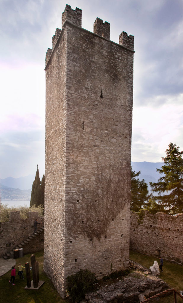 La torre del Castello di Vezio - Varenna