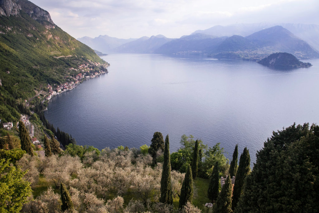Panorama sul Lago di Como - Splendida Veduta di Natura in Provincia di Lecco