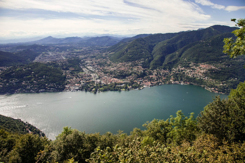 Panorama dal Faro Voltiano sul lago di Como