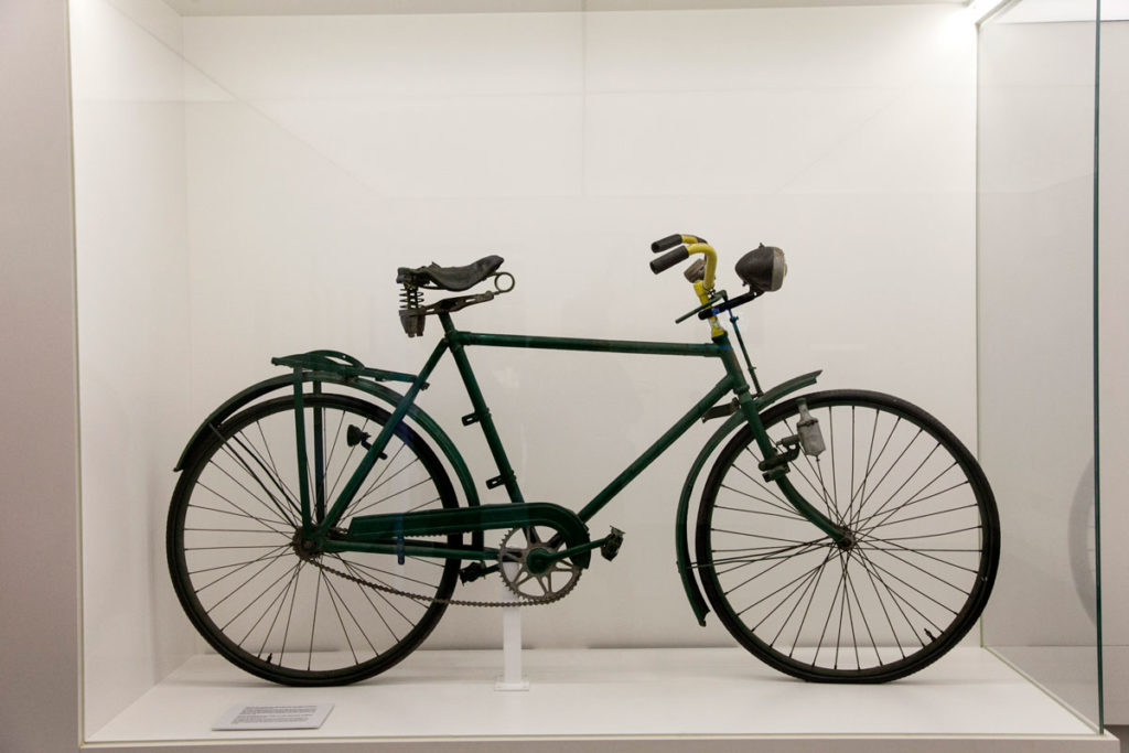 Krankenrevier - Baracca Infermeria - Attuale Mostra - Bicicletta usata nel campo