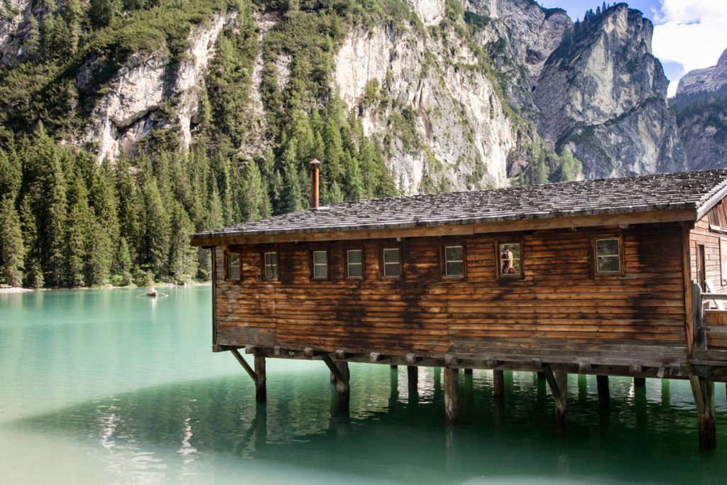 Un giorno al lago di Braies - il lago verde delle Dolomiti