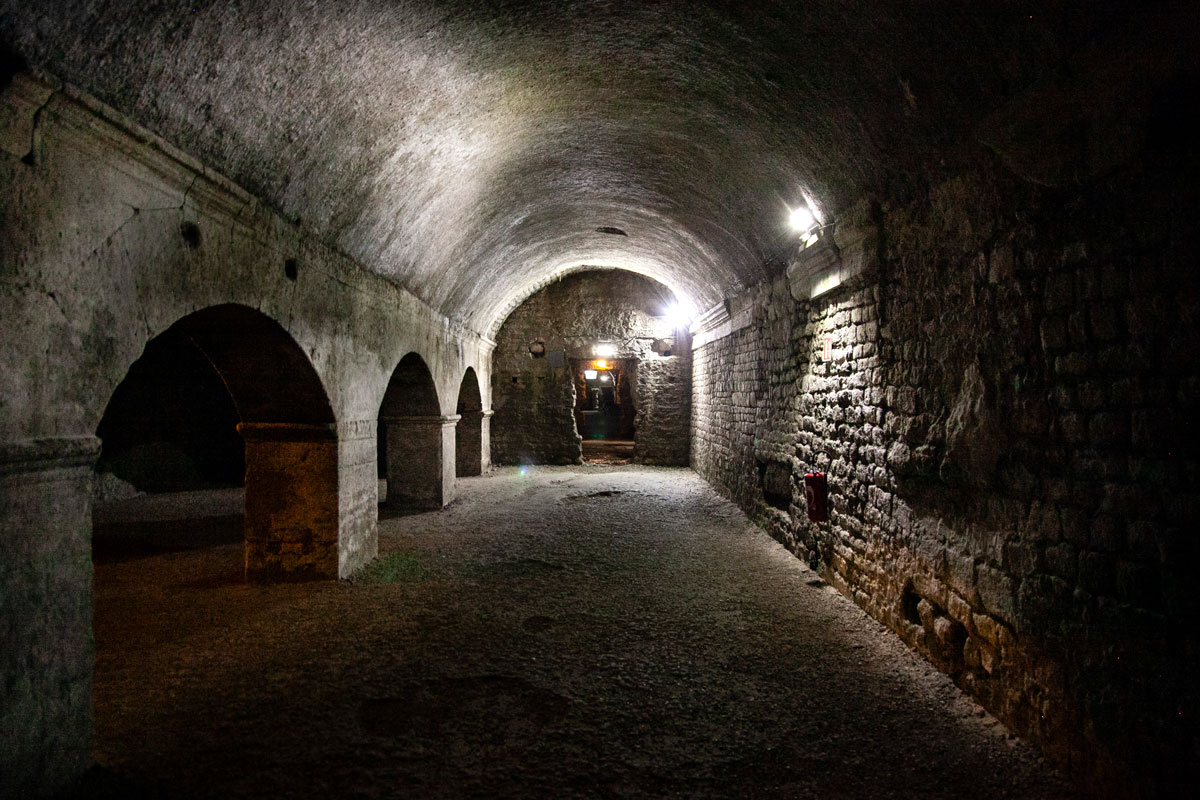 Arles sotterranea - Gallerie che sorreggevano place de la republique
