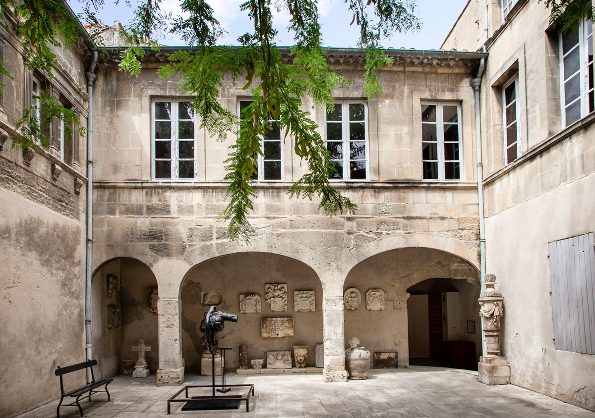 Il chiostro interno del museo Reattu - Ex monastero del XV secolo