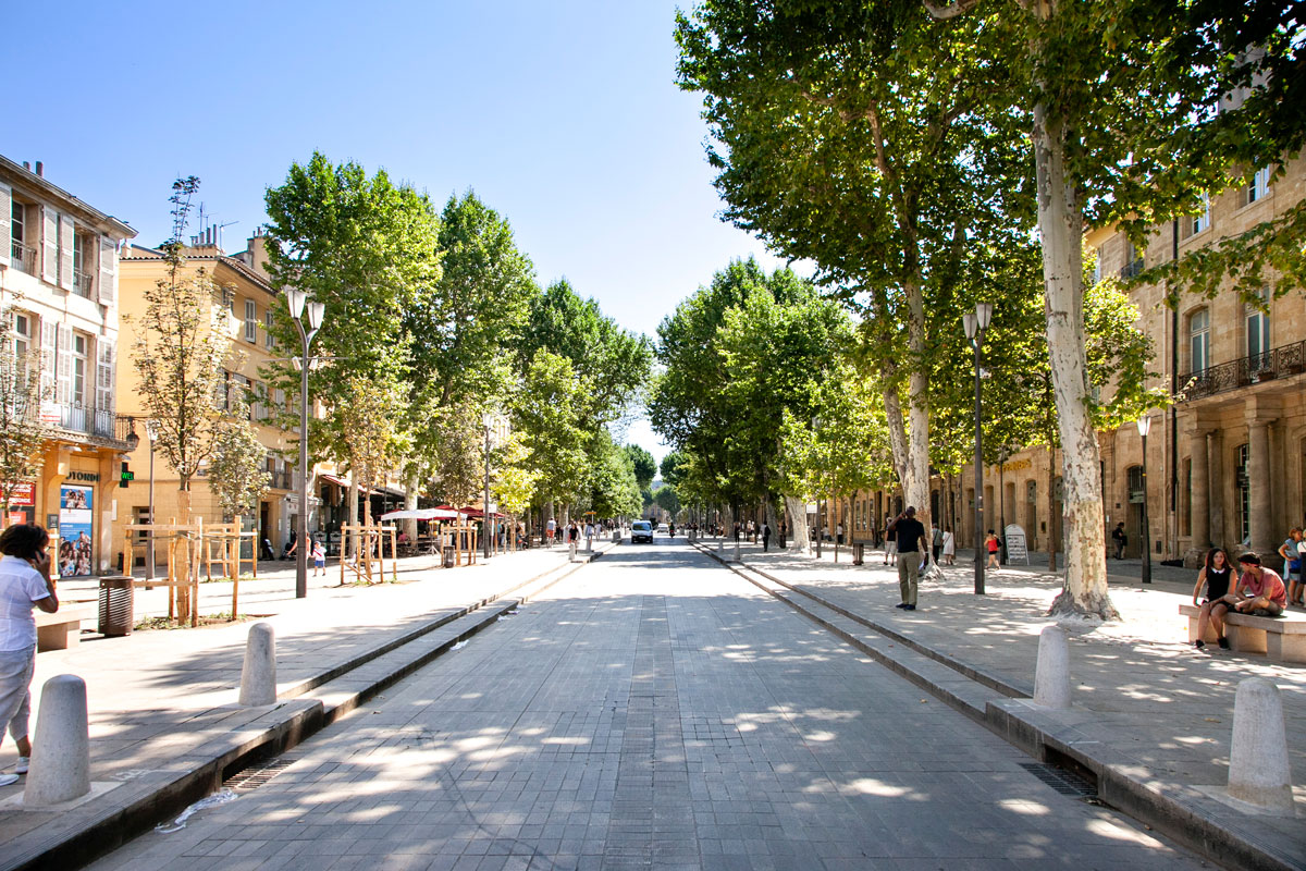 Il viale principale di Aix en Provence - Cours Mirabeau