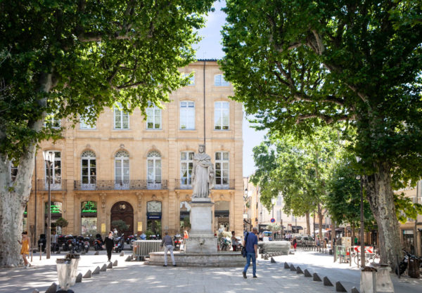 Inizio di Cours Mirabeau con fontana - Aix en Provence