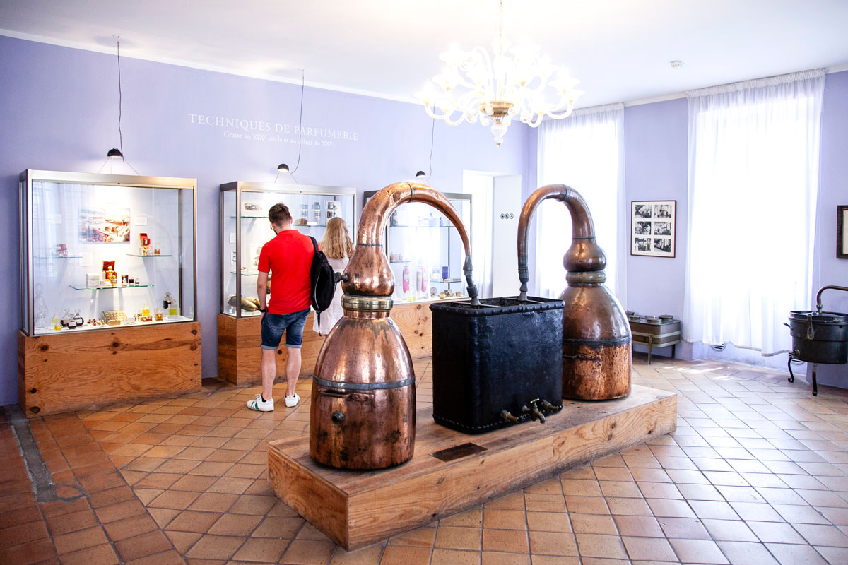 Vecchi macchinari nel museo del profumo - Parfumerie Fragonard