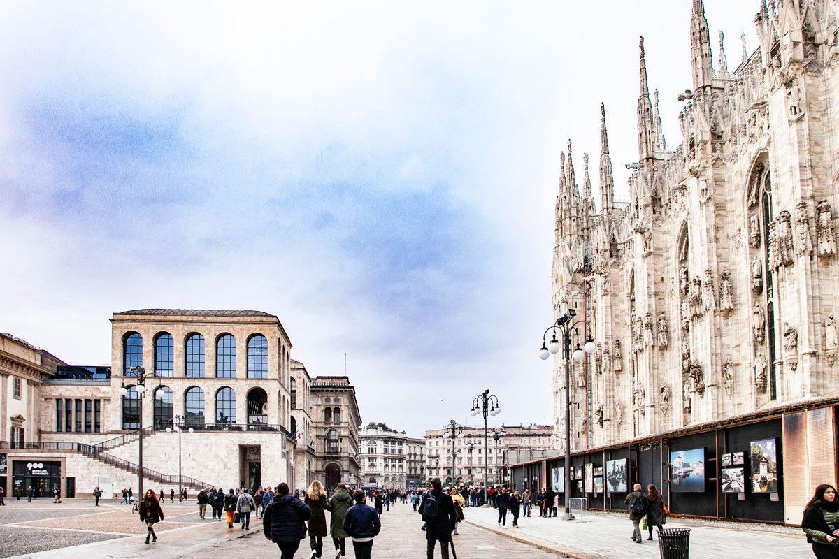 Lato del Duomo di Milano e Museo del Novecento