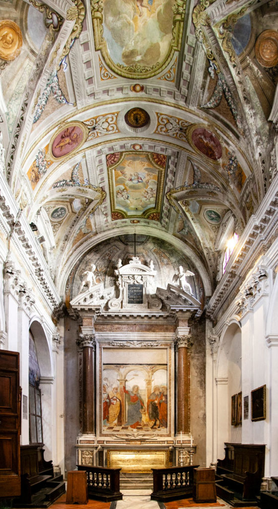Altare a Affreschi - Interni Basilica San Frediano