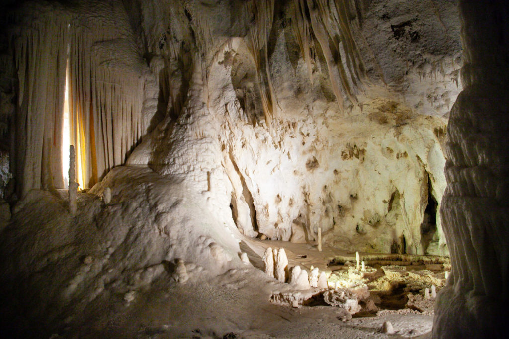 Canne d Organo alle grotte di Frassasi - Cosa Vedere