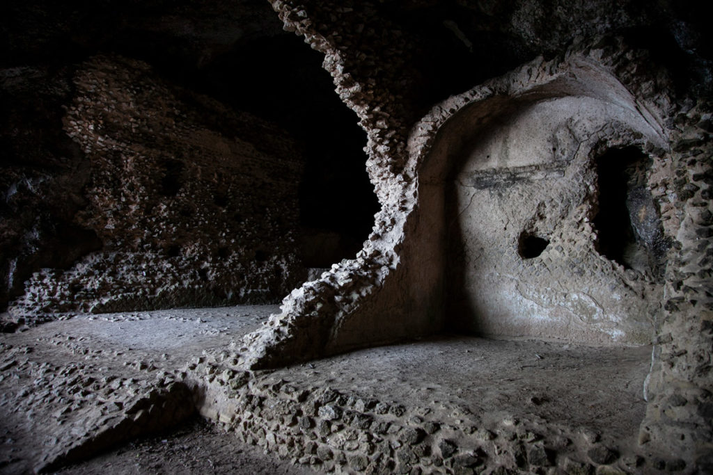 Antica grotta e ninfeo romano - Grotta della Matermania