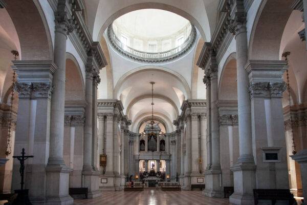 Interni della Basilica di San Giorgio Maggiore a Venezia