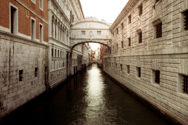 Ponte dei Sospiri di Venezia al tramonto
