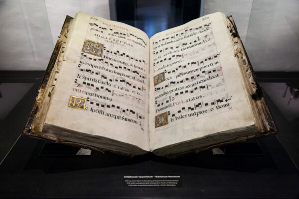 Brevarium Romanum - libro del 1710 scritto su pergamena