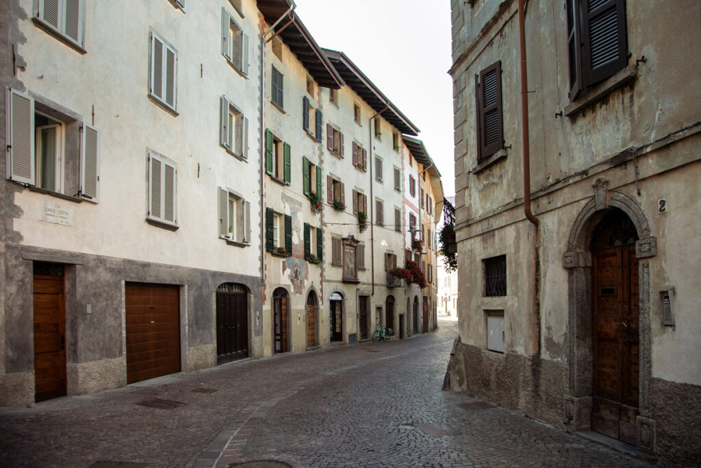 Antichi palazzi su Via Cotta Carlo - Cosa vedere a Morbegno