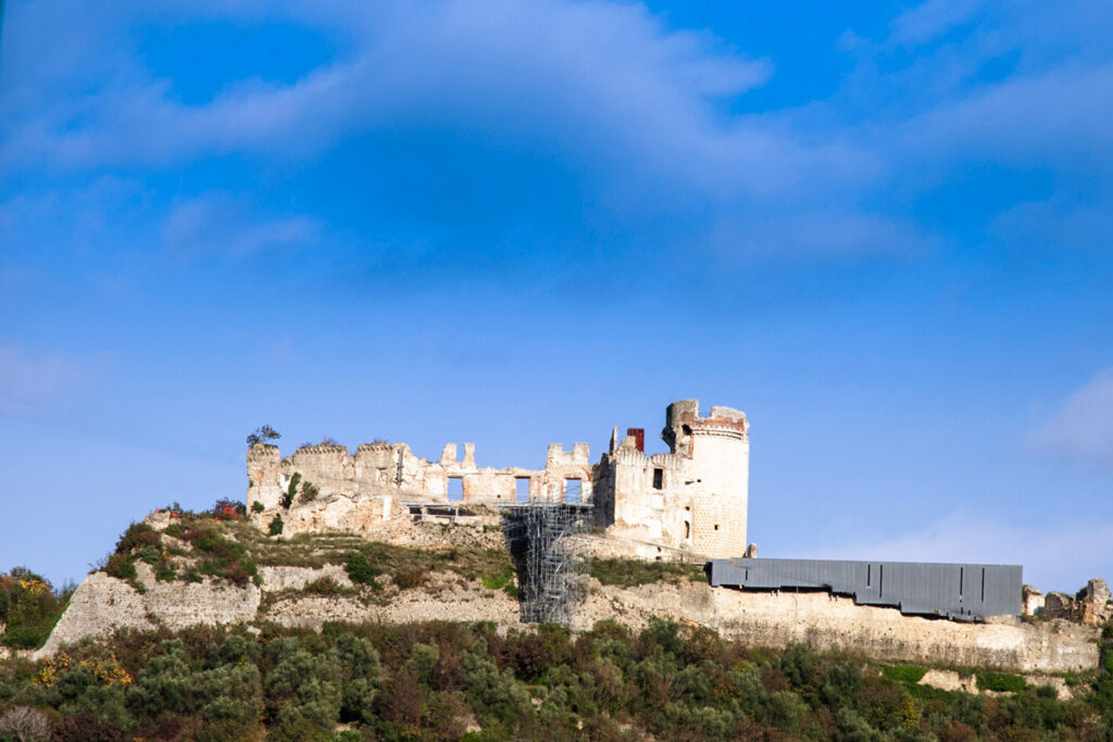 Castel Gavone e torre Diamante