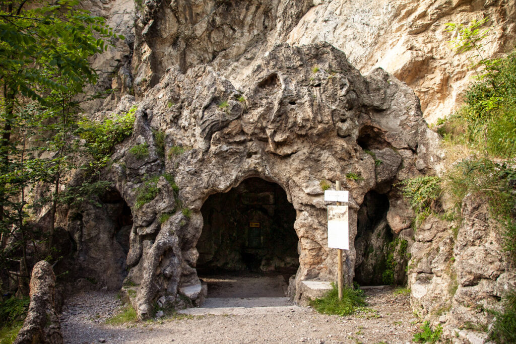 Caverna Artificiale della Fonte Pliniana
