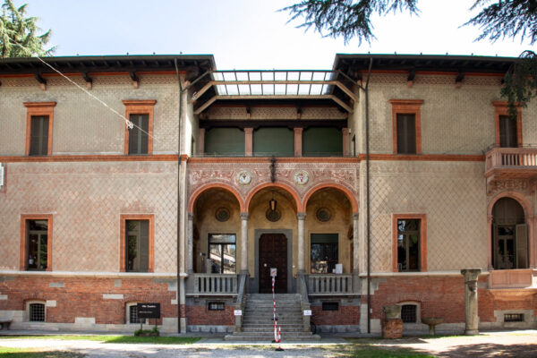 Facciata della Biblioteca di Sondrio - Villa Quadrio