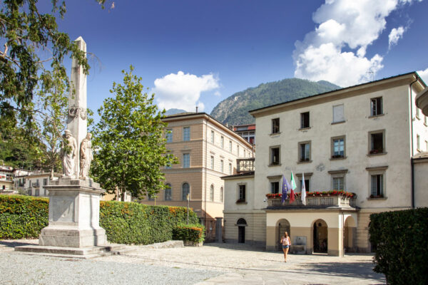 Palazzo Martinengo e Monumento della Riconoscenza