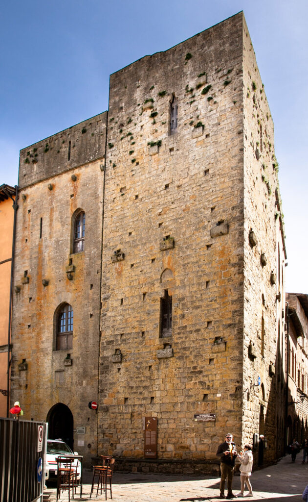 Casa Torre Toscana a Volterra