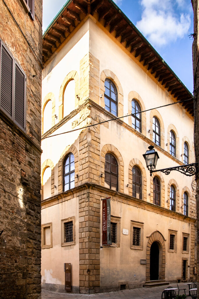 Palazzo Minucci Solaicini - Pinacoteca e Museo dell'alabastro