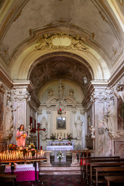 Interni dell'oratorio di Santa Giulia