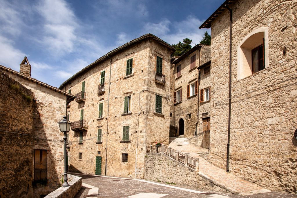 Edifici in pietra nel borgo di Civitella del Tronto