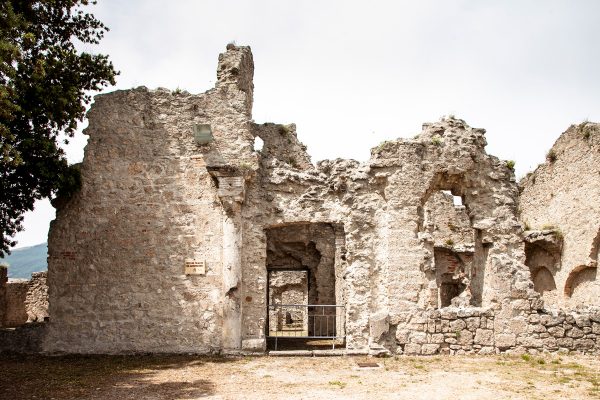 I resti del cinquecentesco palazzo del Governatore - Fortezza di Civitella del Tronto