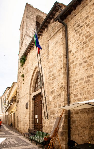 Municipio di Civitella del Tronto nella ex chiesa