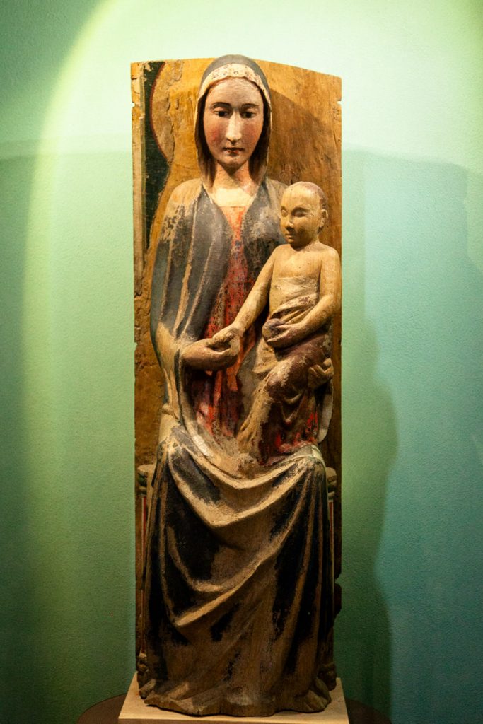 Madonna lignea del Maestro della Santa Caterina Gualino