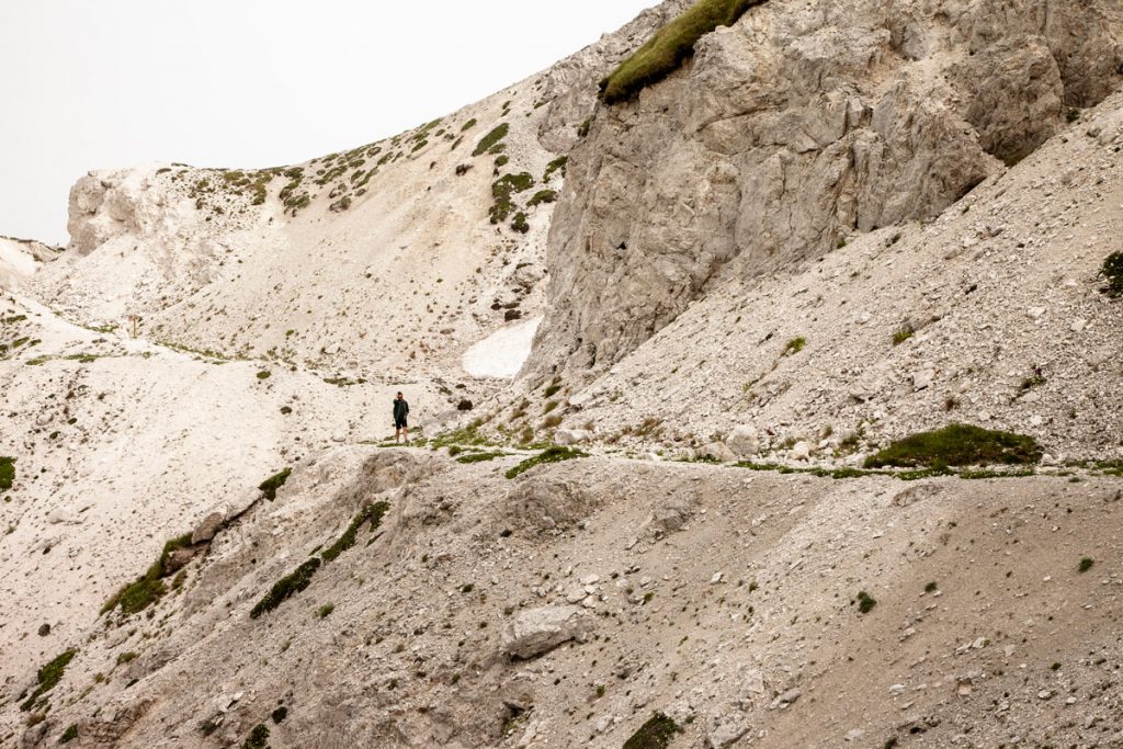 Trekking intorno al Corno Grande - Montagna rocciosa