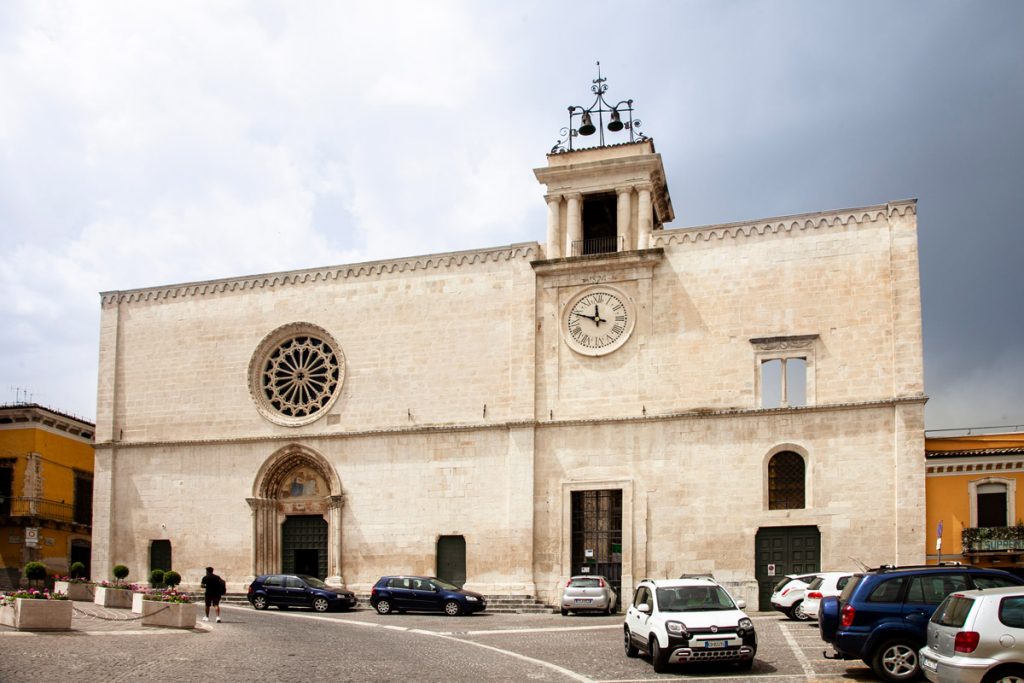 Facciata della chiesa di Santa Maria della Tomba - Sulmona