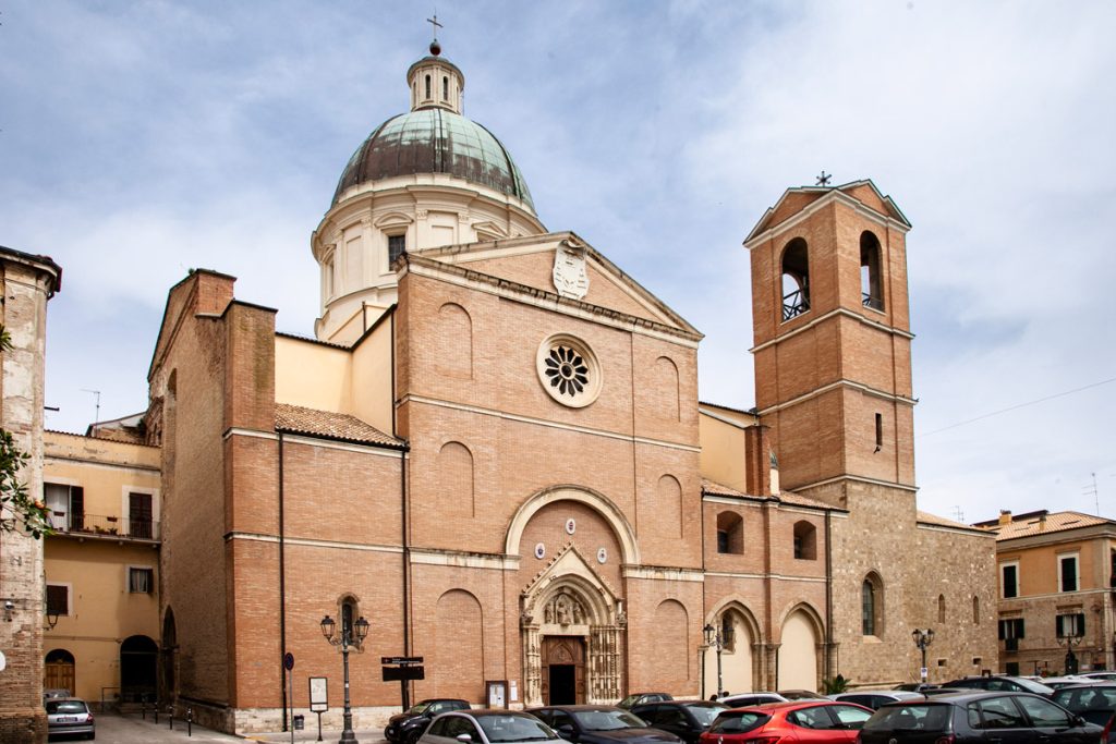 Faccata della Cattedrale di San Tommaso di Ortona