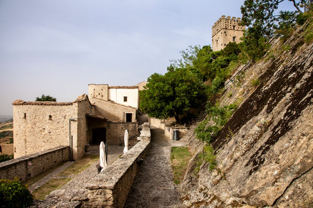 Interni del castello di Roccascalegna