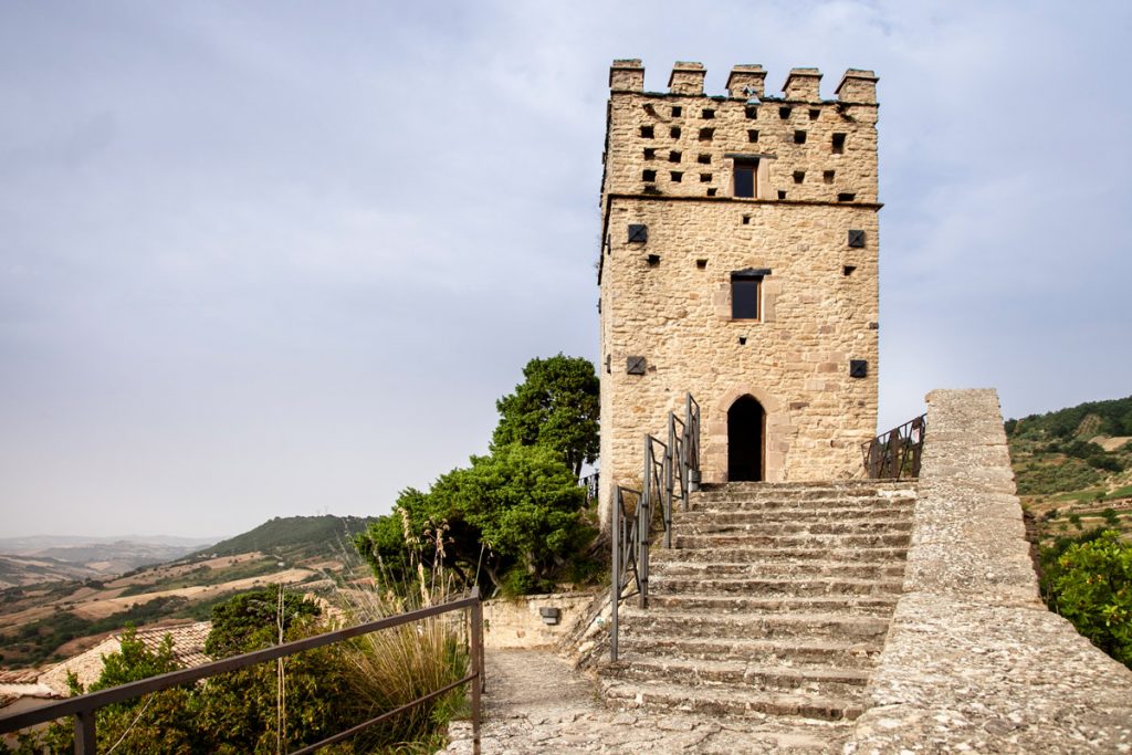 Torretta Quadrata dentro al castello di Roccascalegna