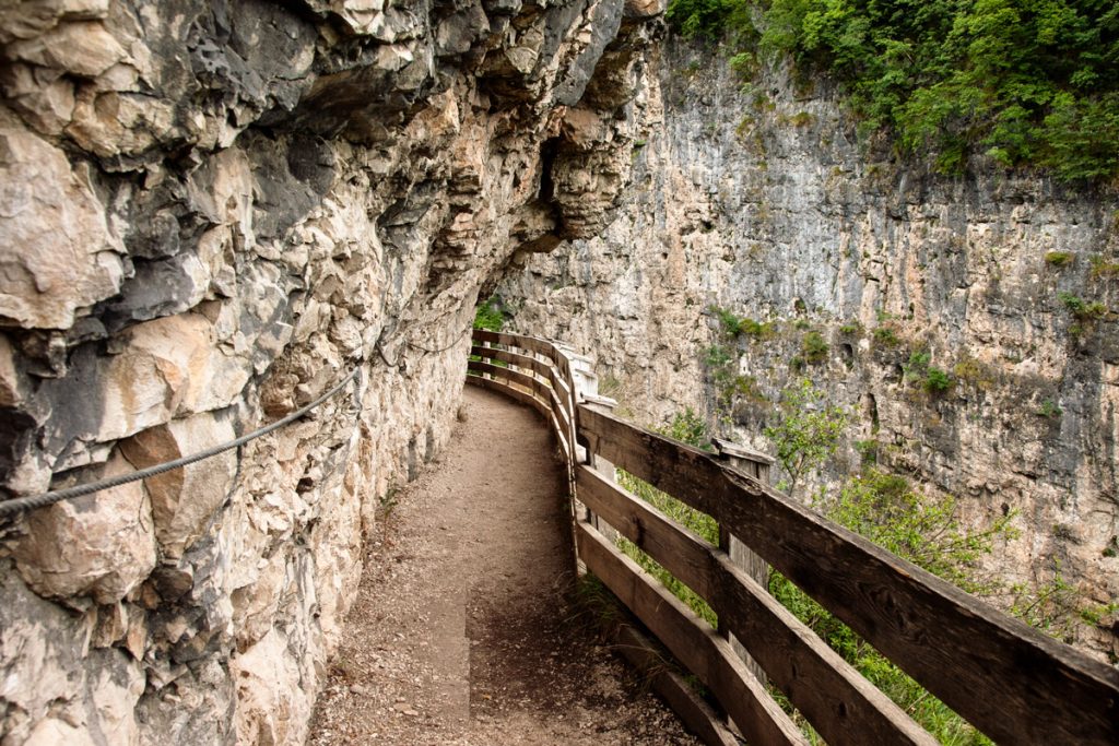 Tragitto del Sentiero nella Roccia tra Sanzeno e Santuario di San Romedio