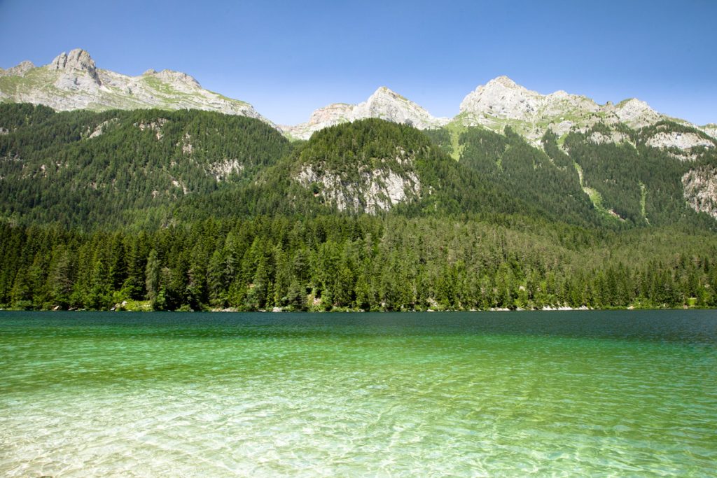 Acque trasparenti del lago - Caraibi del Trentino