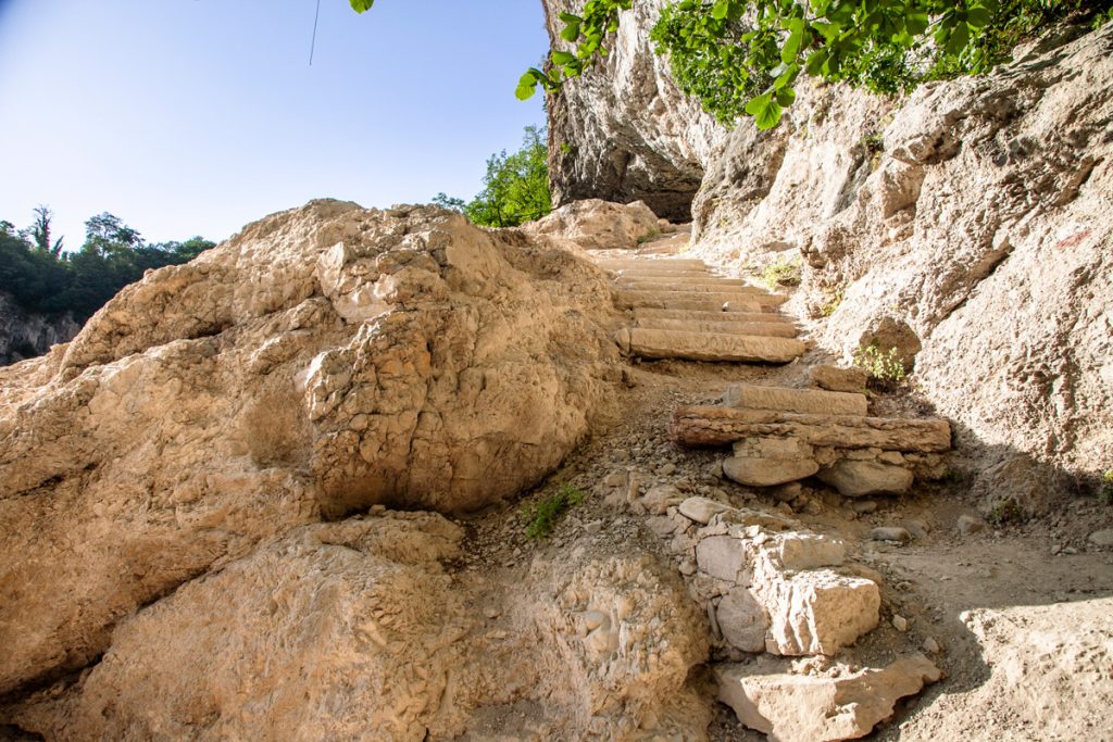 La scalinata che conduce all'eremo di Santa Giustina - Lago di Santa Giustina - Trentino Alto Adige