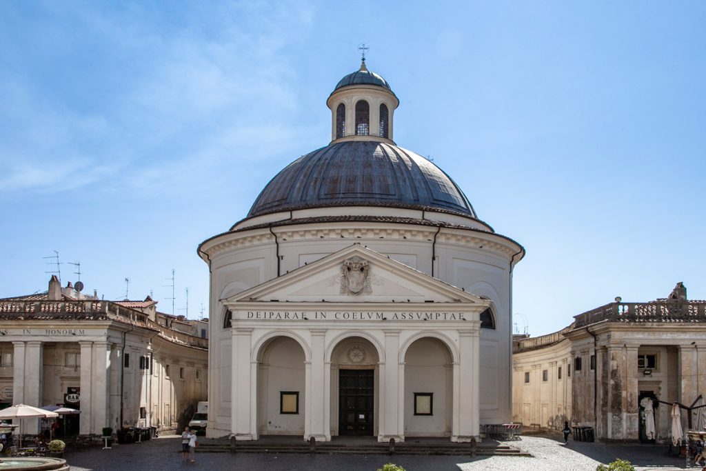Facciata della chiesa di Santa Maria Assunta in Cielo ad Ariccia - Bernini