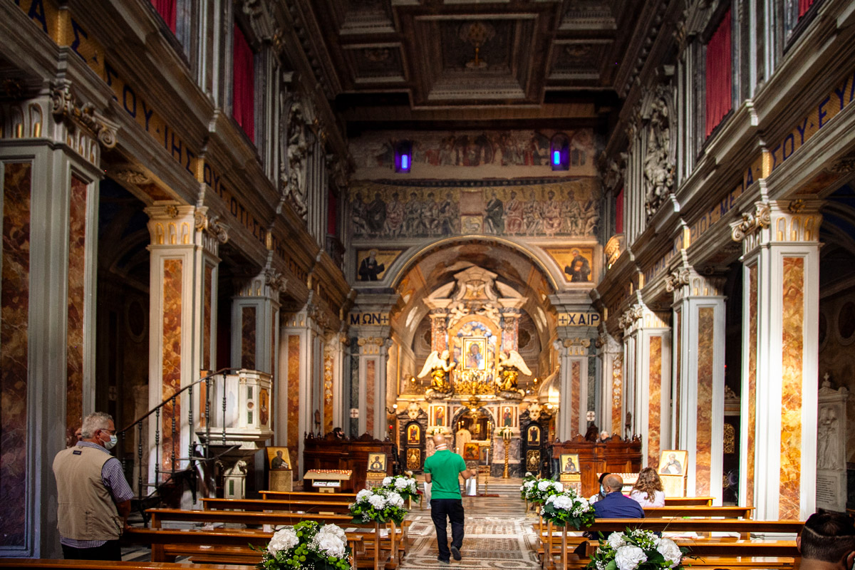 Interni affrescati della chiesa di Santa Maria delle Grazie