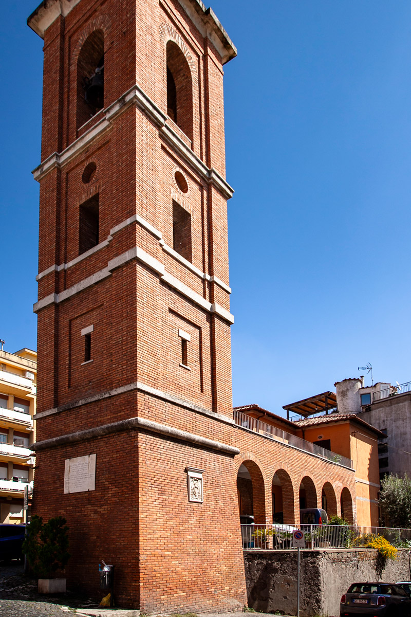 Campanile della chiesa del Santissimo Salvatore a Velletri