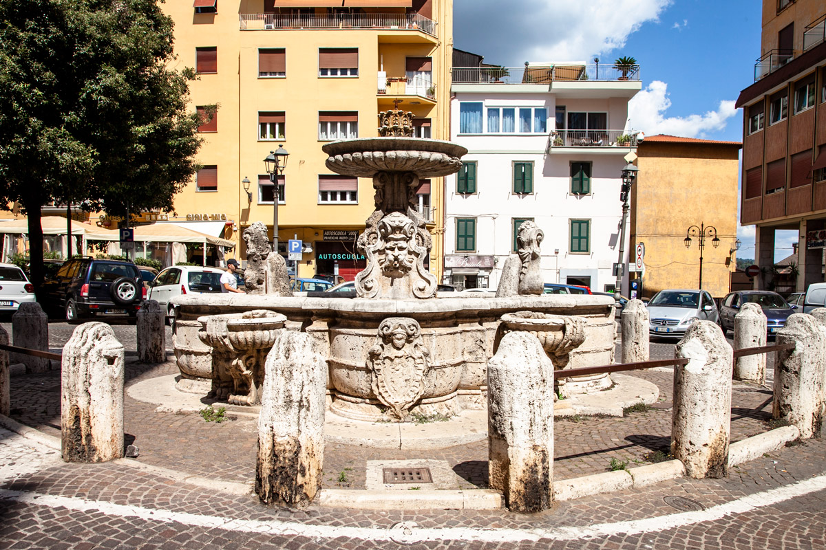 Fontana del Trivio - Fontana del Bernini