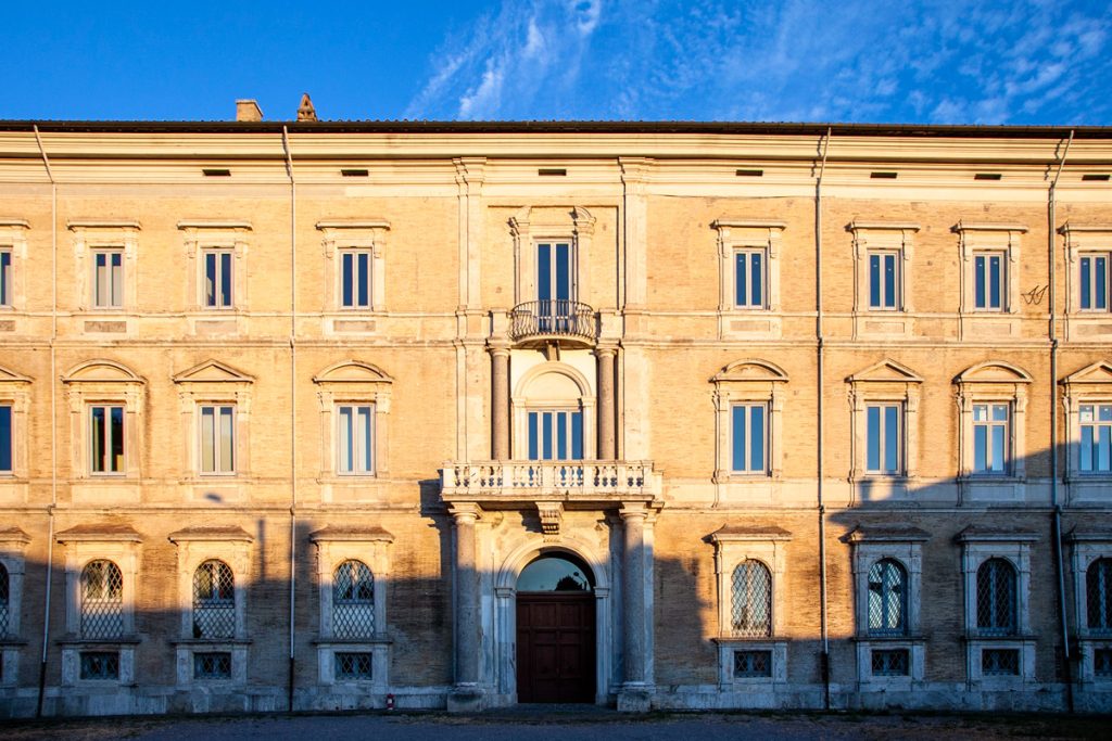 Palazzo Sforza Cesarini - Vecchio castello sui Castelli Romani