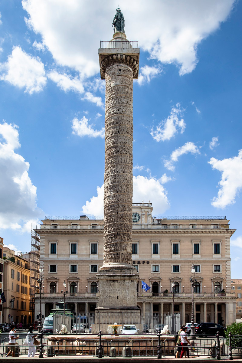 Colonna di Marco Aurelio in piazza Colonna