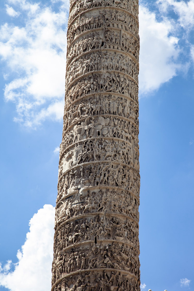 Dettaglio sulle incisioni della colonna di Marco Aurelio