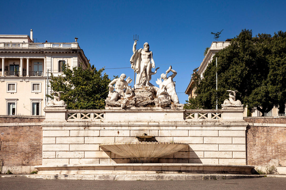 Fontana del Nettuno in piazza del Popolo