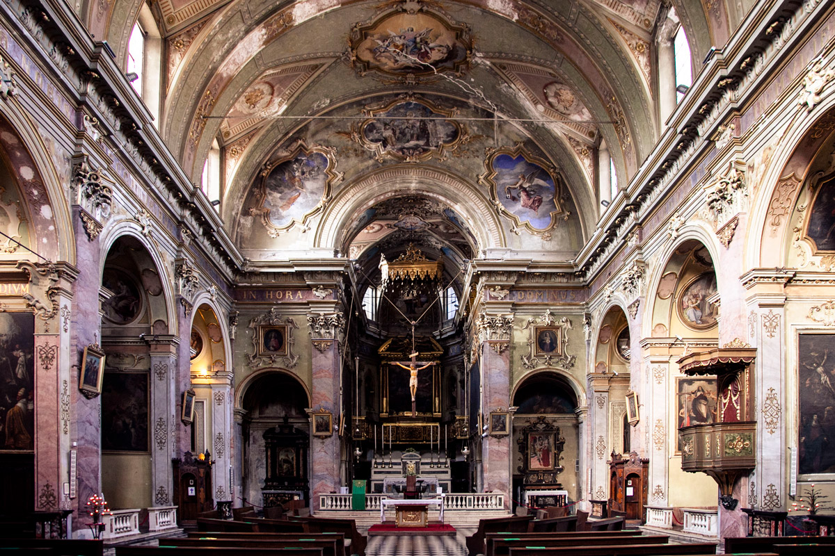 Interni della chiesa di Sant'Agata del Carmine